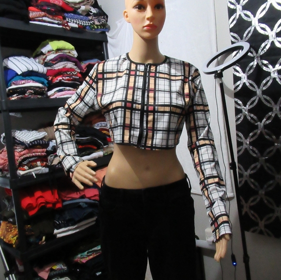 Ladies blouse size small - Picture 2 of 6